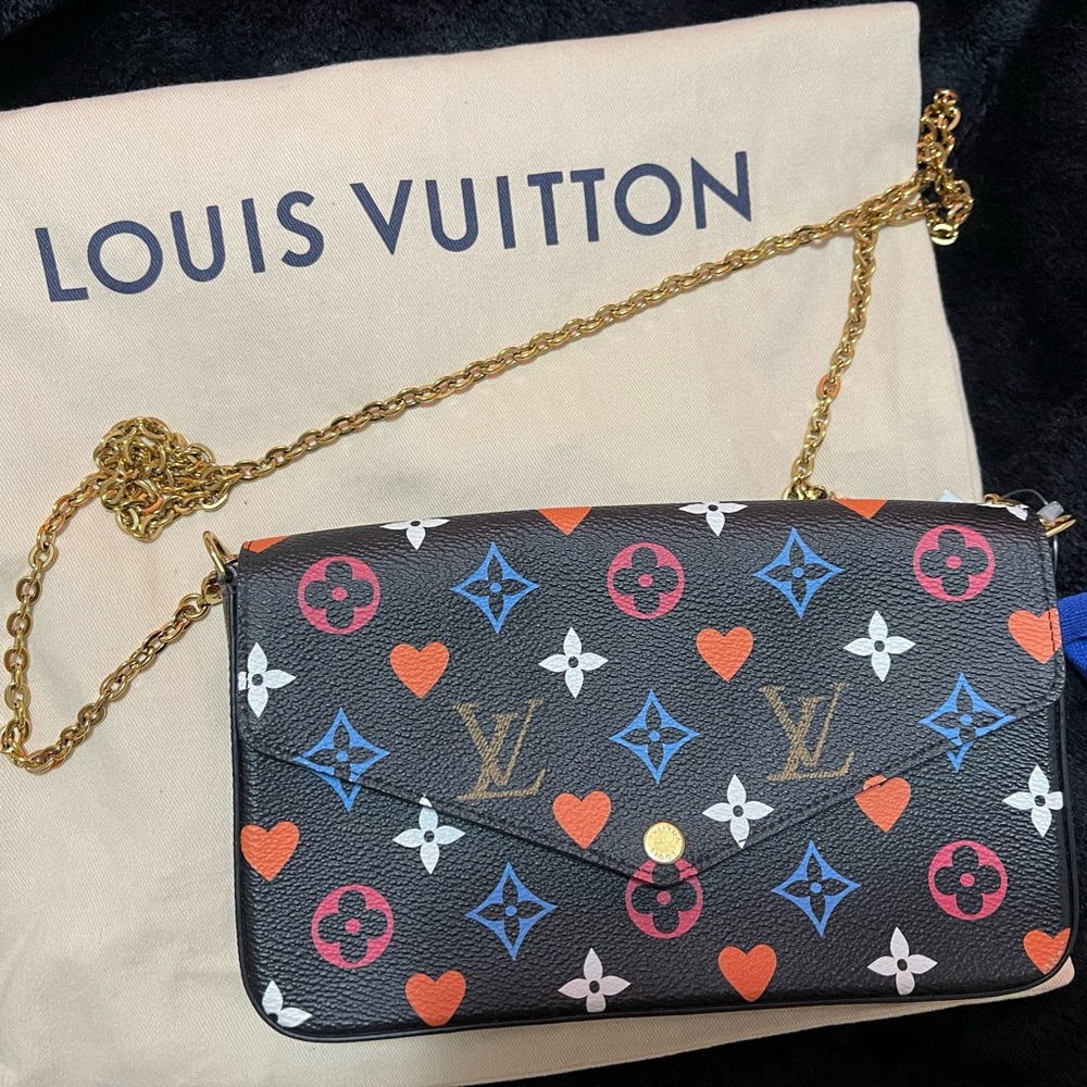FÉLICIE POCHETTE louis vuitton in black with colorful logo
